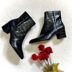 Dolce Vita NWOB Bel Crocodile Print Leather Ankle Boots - Size 6.5